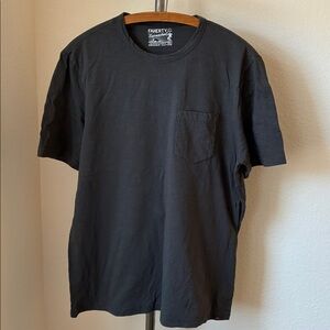 Faherty Sunwashed Organic Cotton Grey  Pocket T Shirt sz L EUC